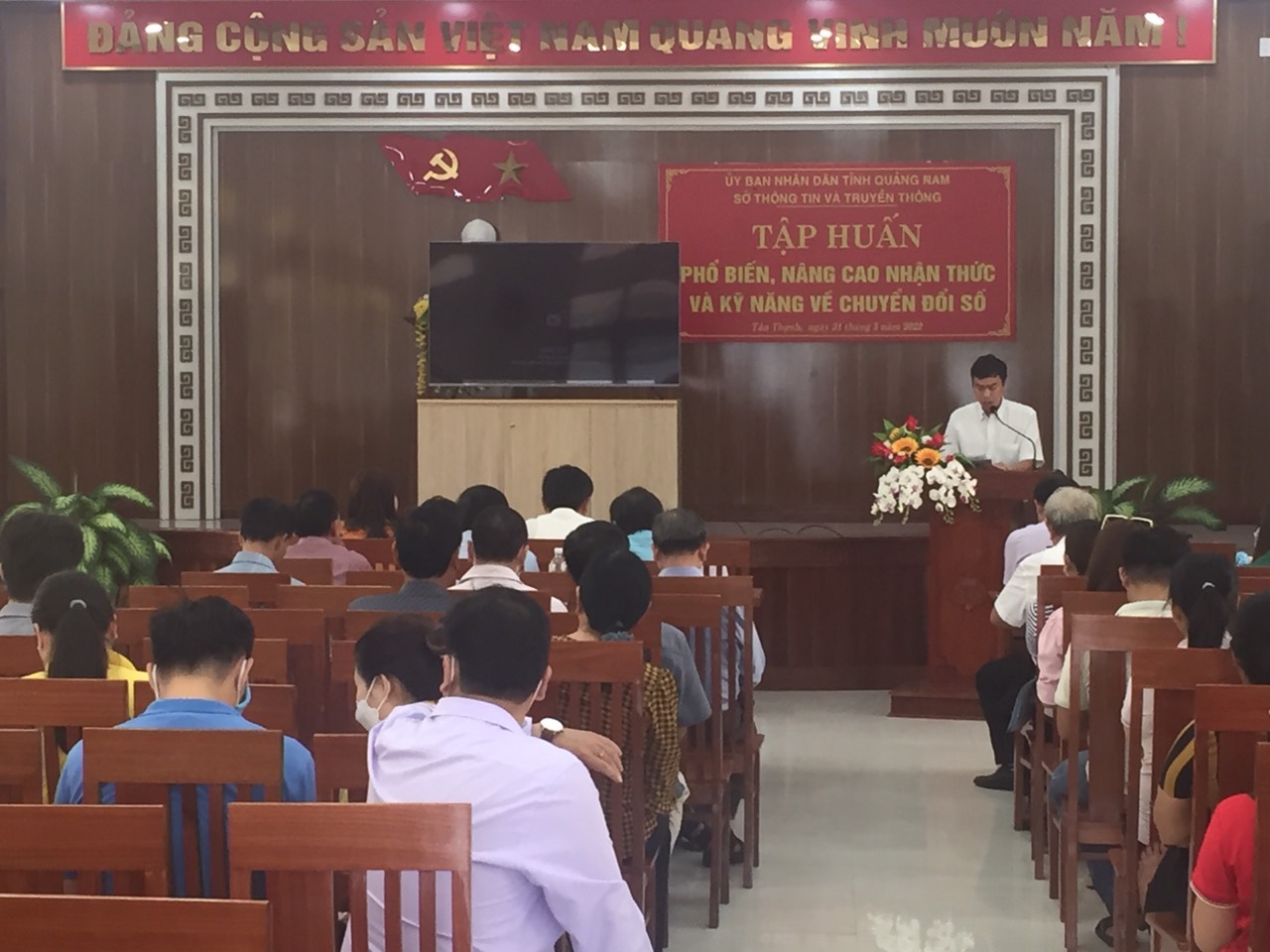 Quang cảnh buổi tập huấn