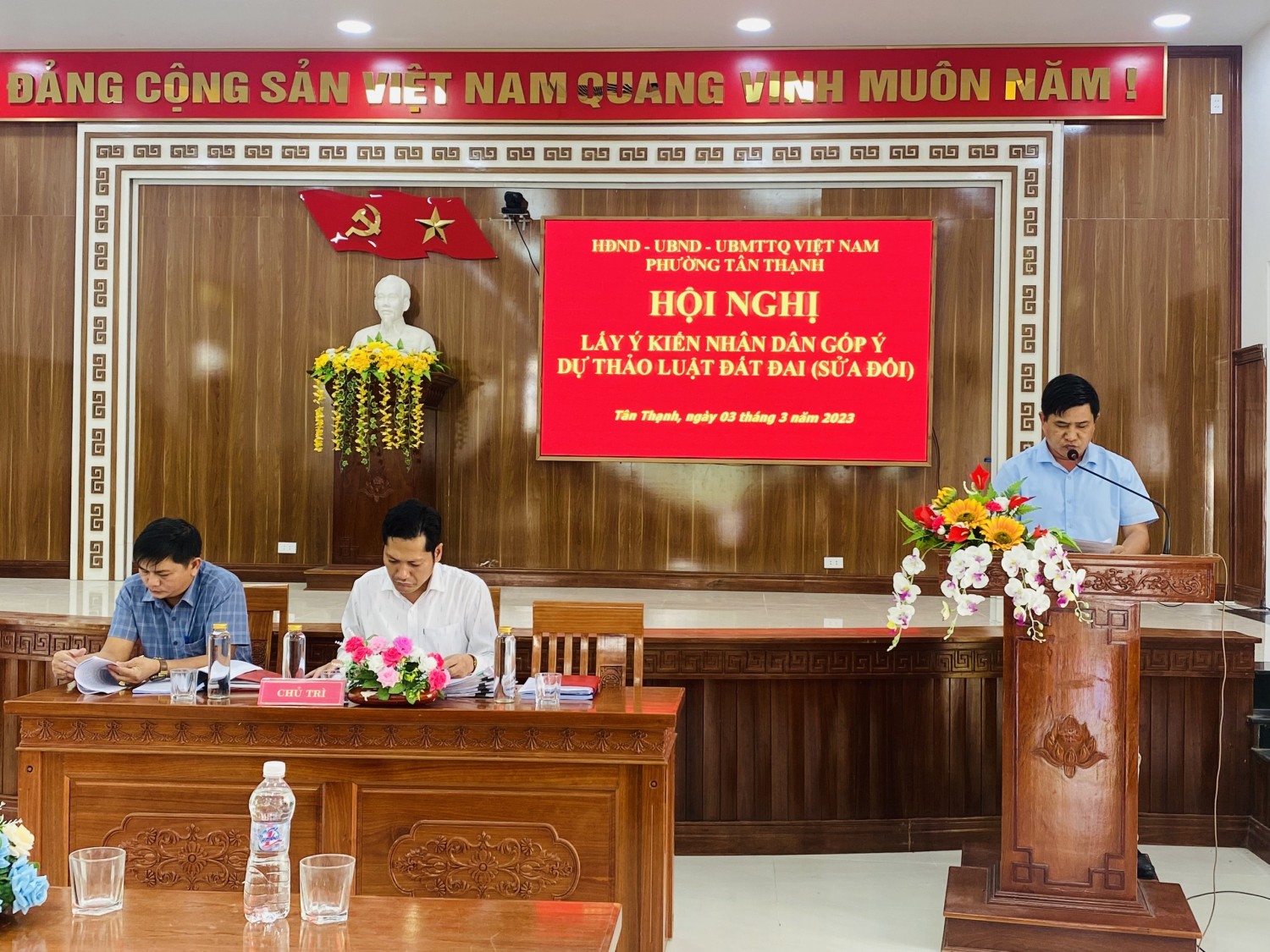 Quang cảnh hội nghị